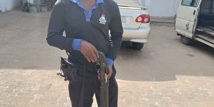 Fake police officer, two others arrested in Anambra