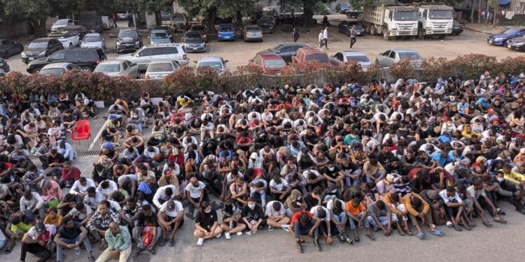 EFCC Arrests 193 Foreigners, 599 other crypto fraudsters