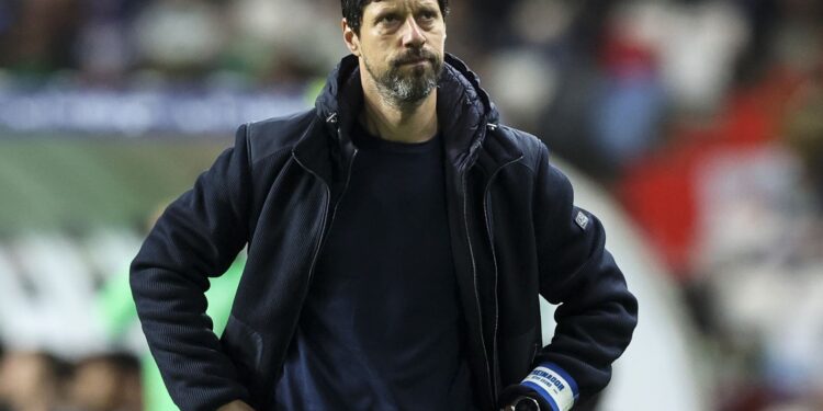 Porto sack coach Vitor Bruno